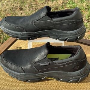 Skechers Men’s Relaxed Fit Respected Calum Shoes Size 8.5